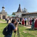 В фиолетовом плену: Мастерство и магия профессиональной фотосъемки в полях Lavradar